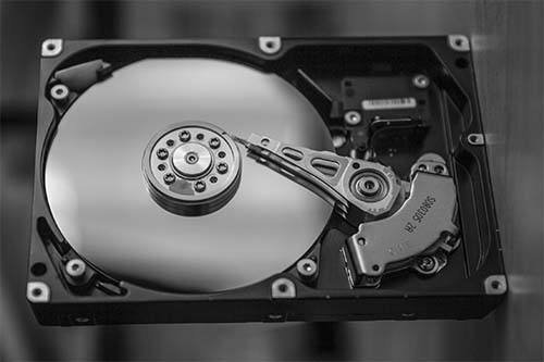 How much does Windows 10 take up on your disk space