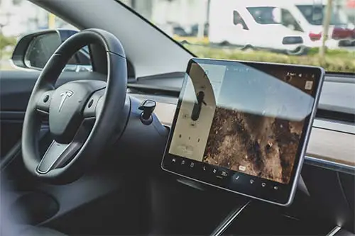 Is Tesla Model 3 Apple CarPlay a thing